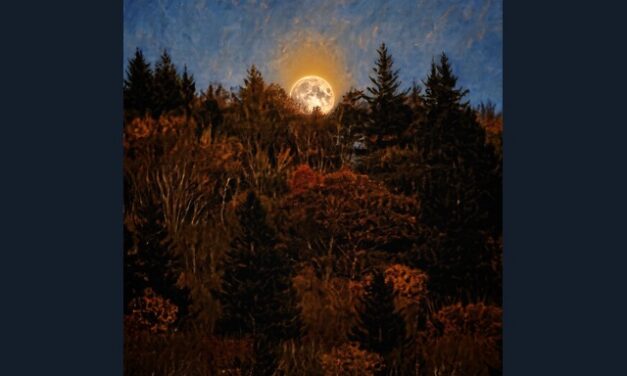 The Hunter’s Moon over Courthouse Valley